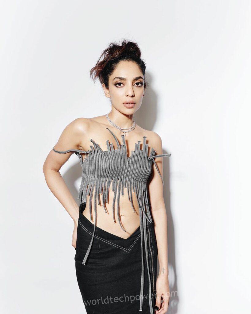 356795984 1246024986117710 5123331650453471131 n – Sobhita Dhulipala In Her Bo*ld Silver Minimize-Out Twine Is A Sight To Behold! – World Tech Power