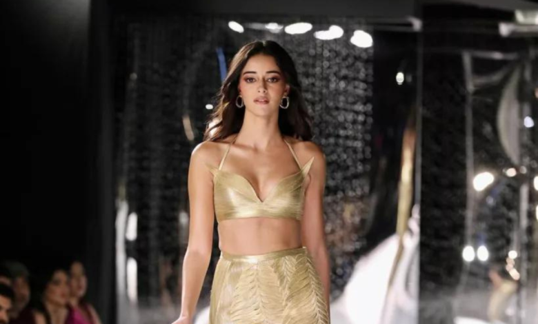 1690880836 Untitled design 2023 08 01T110724.892 – Ananya Panday Stuns In A Dazzling Gold Co-Ord On The Ramp Stroll For Rimzim Dadu – World Tech Power