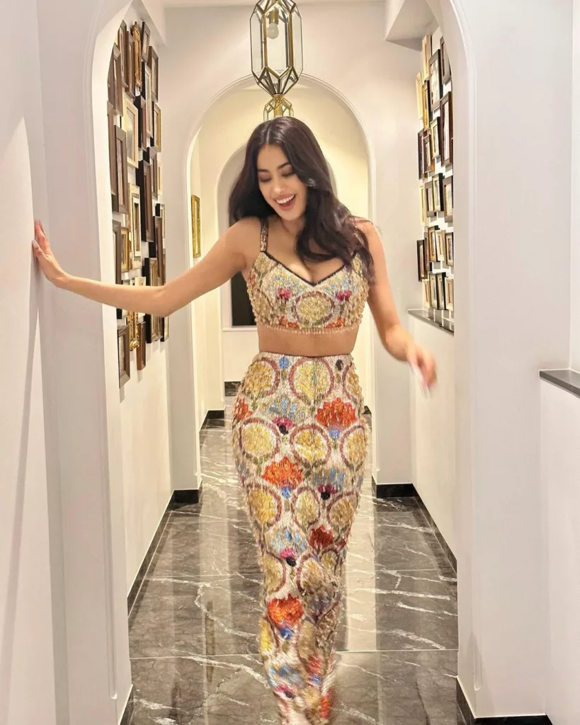 361797543 296339536122500 920322972750435901 n – Janhvi Kapoor In Manish Malhotra’s Mermaid Skirt Is The Excellent Celebration Outfit – World Tech Power